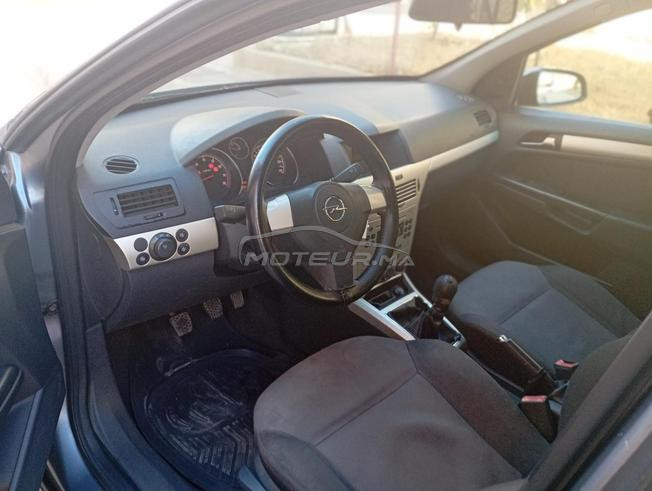 Opel Astra essence 