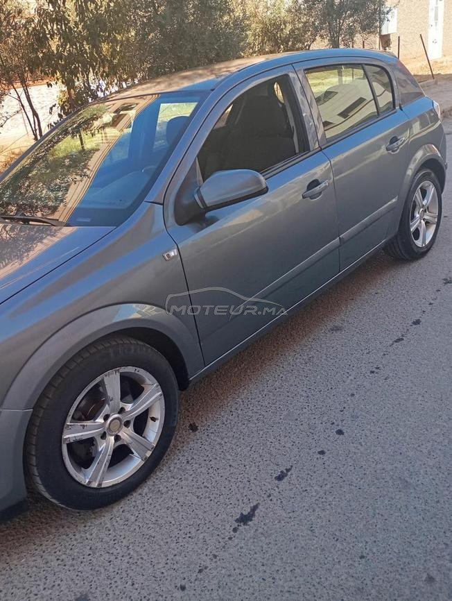 Opel Astra essence 