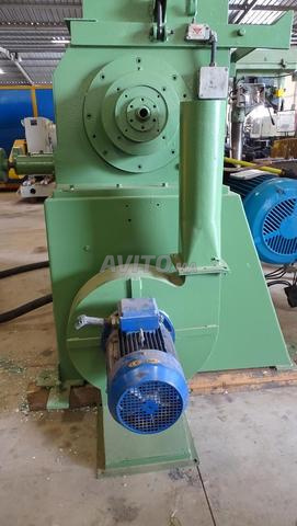 كسارة علامة تجارية إيطالية