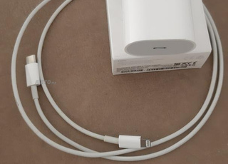 chargor iphine et cable