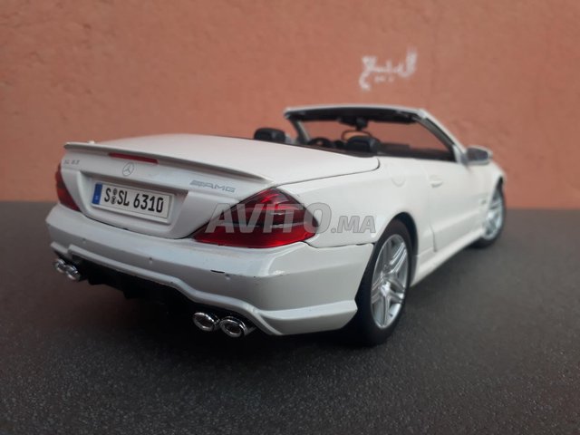 Voiture miniature de collection 1/18 Mercedes