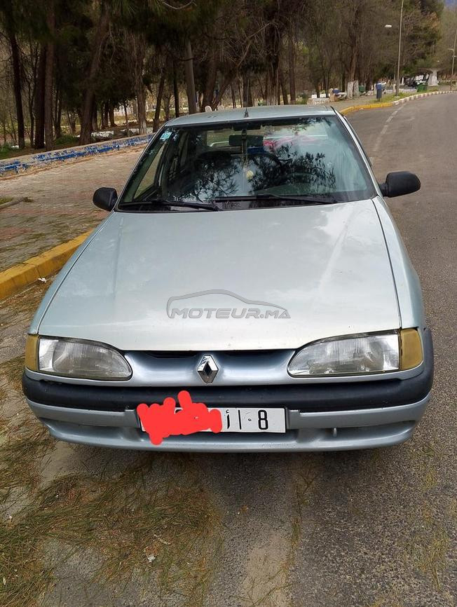 Renault 19