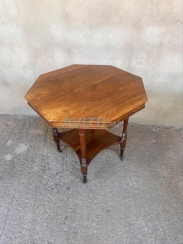 Petite table vintage en bois octogonale