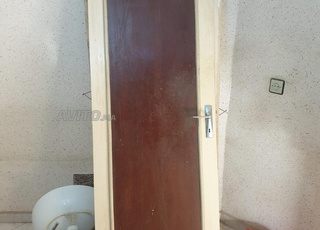 Porte à vendre en bon état