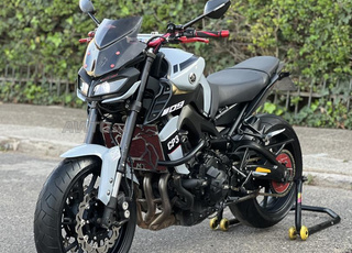 YAMAHA MT09 Phase 2 