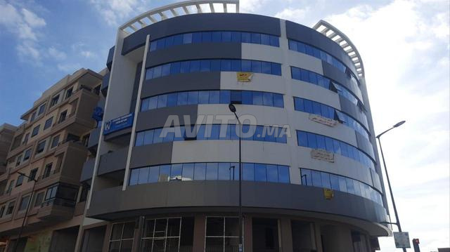 PLATEAU BUREAU DANS UNE RESIDENCE MEDICALE