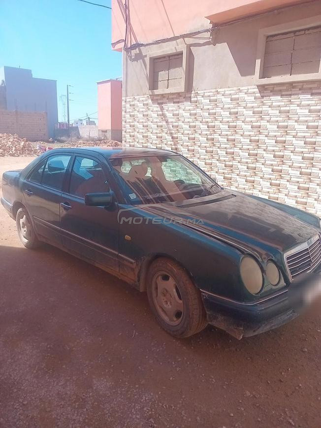 Mercedes-Benz E250 