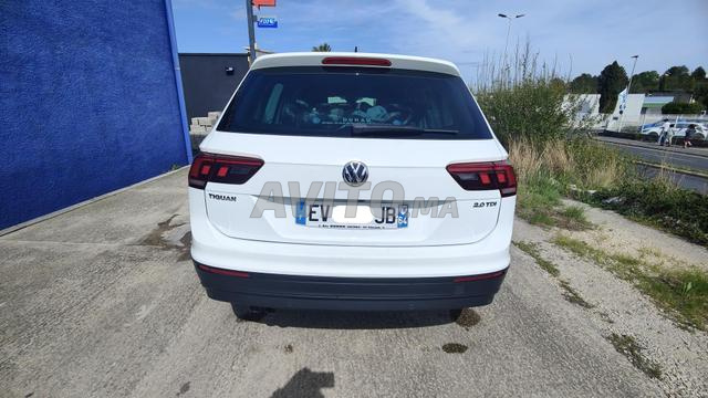 Volkswagen Tiguan 2.0L - 2