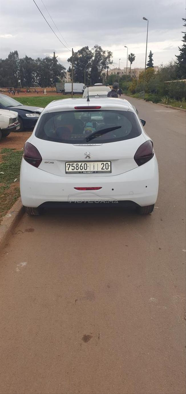 vente Peugeot 208 tres bon etat