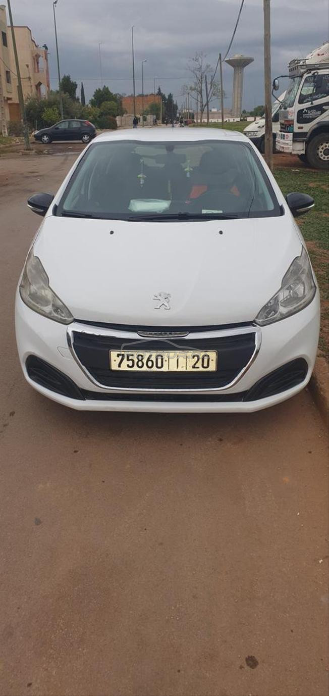 vente Peugeot 208 tres bon etat