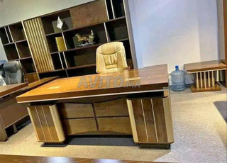 مكتب احترافي  – خيارات متعددة للأحجام