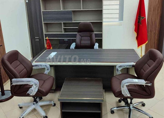 Bureau complet avec chaise pour travailler