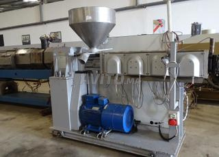 آلة البثق BRABOR