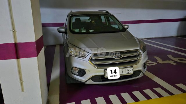 سيارة فورد كوجا للبيع