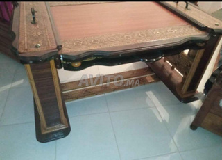  للبيع طبلة بالخشب و الزجاج