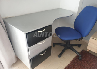 bureau de travail en bois massif