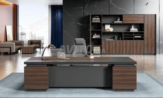 Bureau avec pack chaises مكتب إداري EN STOCK