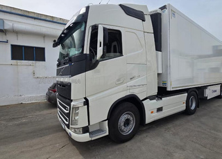 Volvo et remorque frigo Kroon – Très bon état