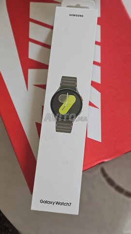 Samsung Galaxy watch 7 44mm neuf boite fermée.