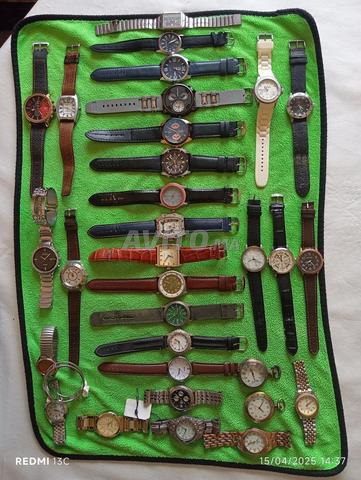 مجموعة ساعات مختلفة في حالة جيدة للبيع جملة 4