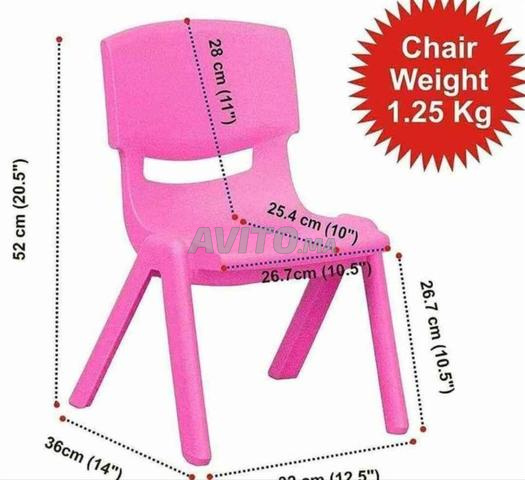 Chaise scolaire rose réglable en hauteur 