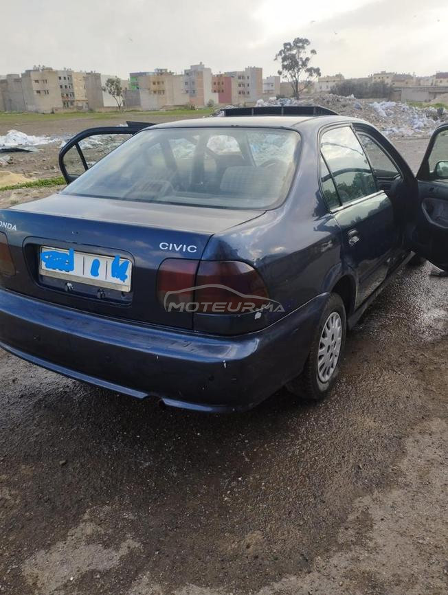 Honda Civic Essence Manuelle 1999 à Casablanca