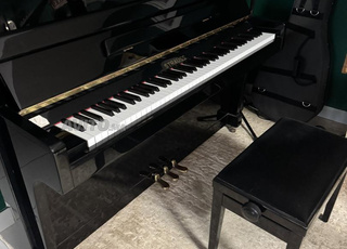 Piano acoustique Strauss