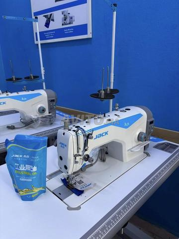 متوفر جميع أنواع آلات الخياطة 