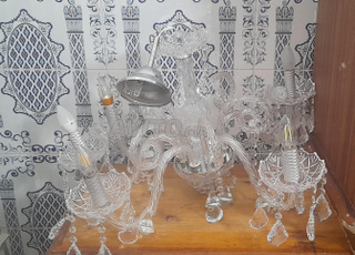 تريا  أصلية رائعة  6 مصابيح . 2 كوانات 