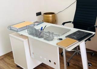 bureau tres bon etat