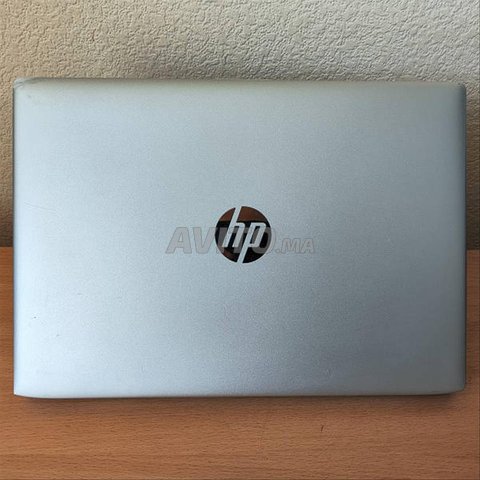 Hp i5 8eme Ram 8 Disc 256 SSD batterie 5h écran 