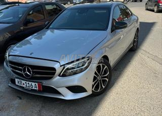 Mercedes-Benz 220 Diesel Automatique 2020 à Safi