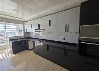 Appartement à louer 144 m² à Rabat