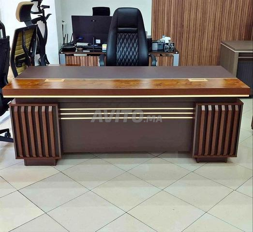 المكتب الرئاسي - رُقيّ في التصميم وكفاءة في الأداء