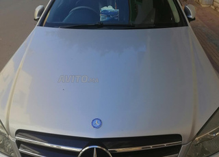 Mercedes-Benz C220 