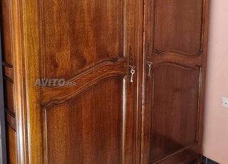 tres belle armoire vintage