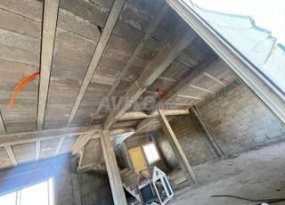 Villa gros œuvre à vendre 164m² semi-fini à Farah