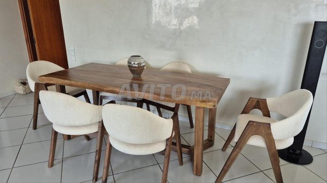 table à manger bois noyé massif 