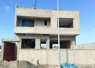 Villa semi finie avec Piscine 