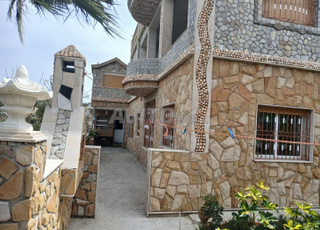 فيلا للبيع رائعة ذو منظر بانورامي بمنطقة ملوسة