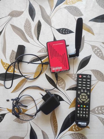 Récepteur Tornado v5 mini n9i avec dongle wifi 