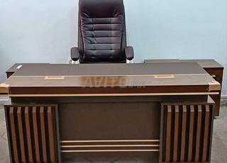 مكتب أنيق و كرسي مريح - شغل بجودة عالية