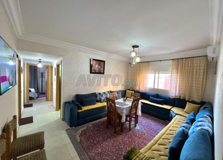 Appartement bien meublé et bien situé