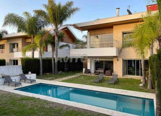 Villa à louer à Bounznika beach pour les vacances