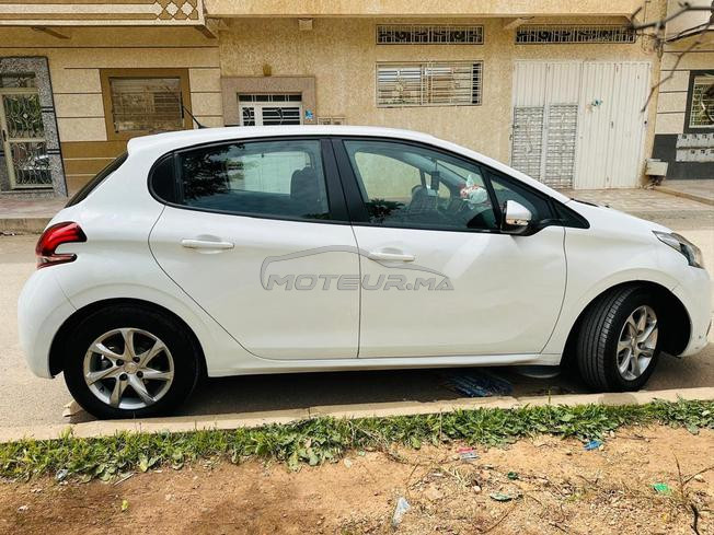 Peugeot 208 Diesel Manuelle 2019 à Meknès
