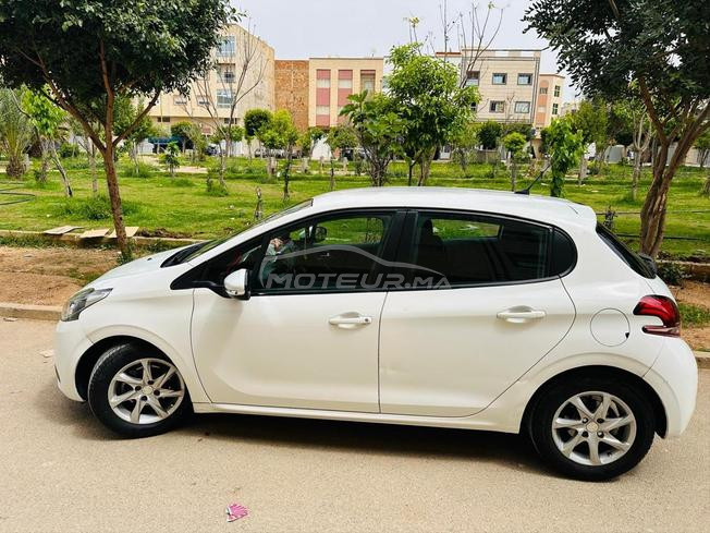 Peugeot 208 Diesel Manuelle 2019 à Meknès