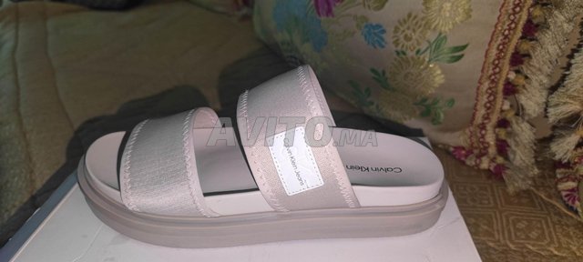 calvin klein size 42
