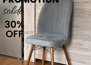 Chaise d’attente empilable en plastique noir