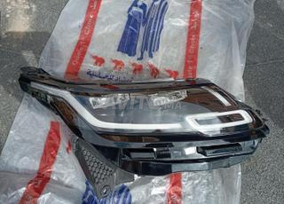 optique voiture rouge sport 2022 AV G