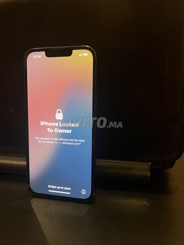 iPhone 13 pour pièces – Très bon état extérieur